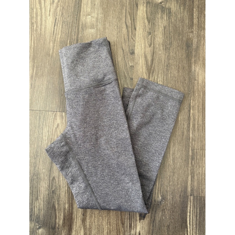 Women's lululemon capri length leggings size 4 gray back to school